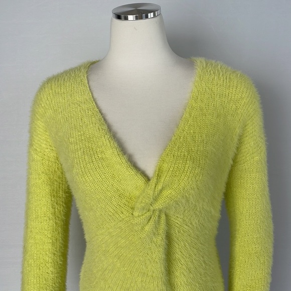 NWT She + Sky Sweater Size Small - Picture 3 of 13